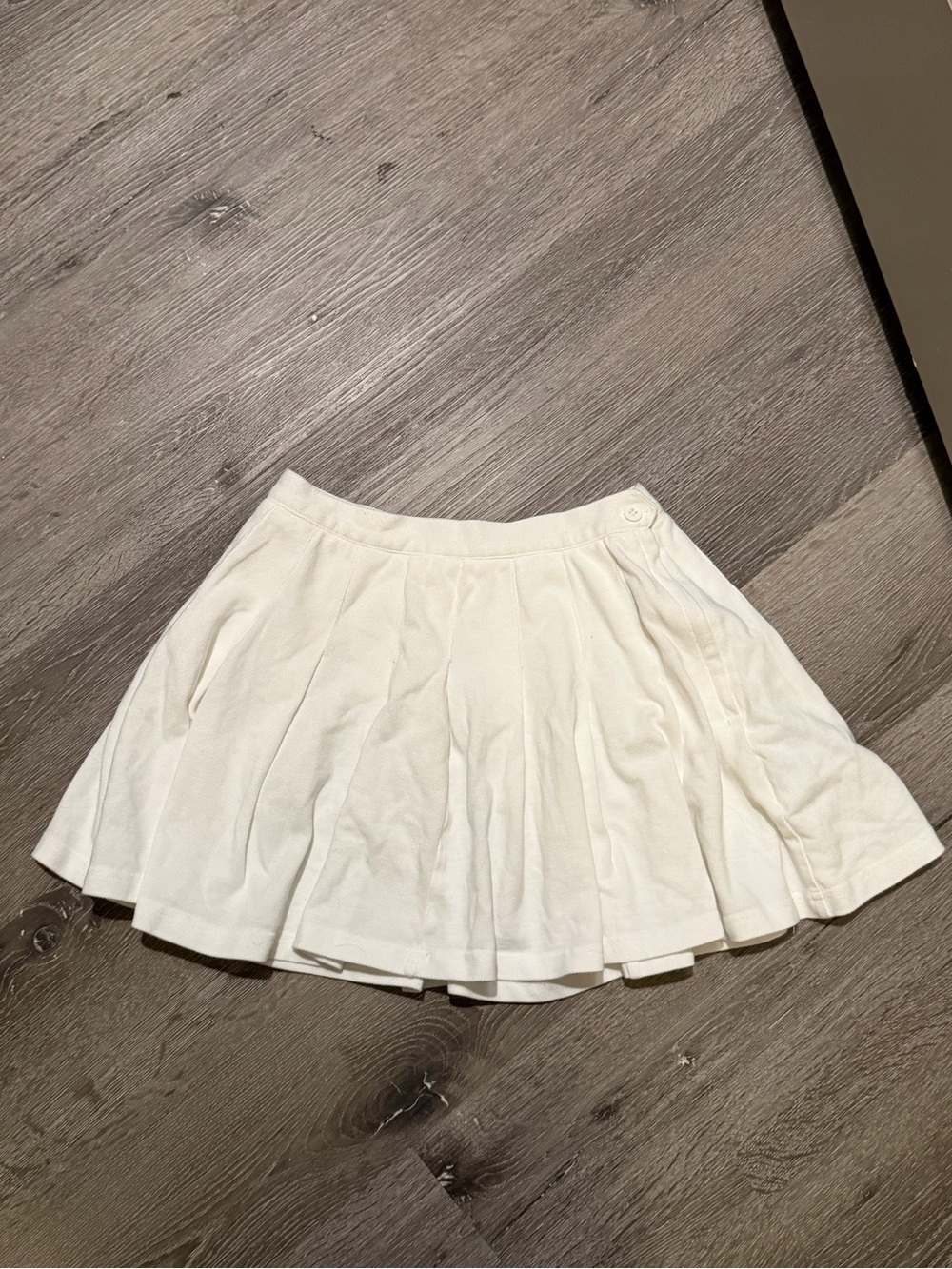 Urban Outfitters White Pleated Skirt